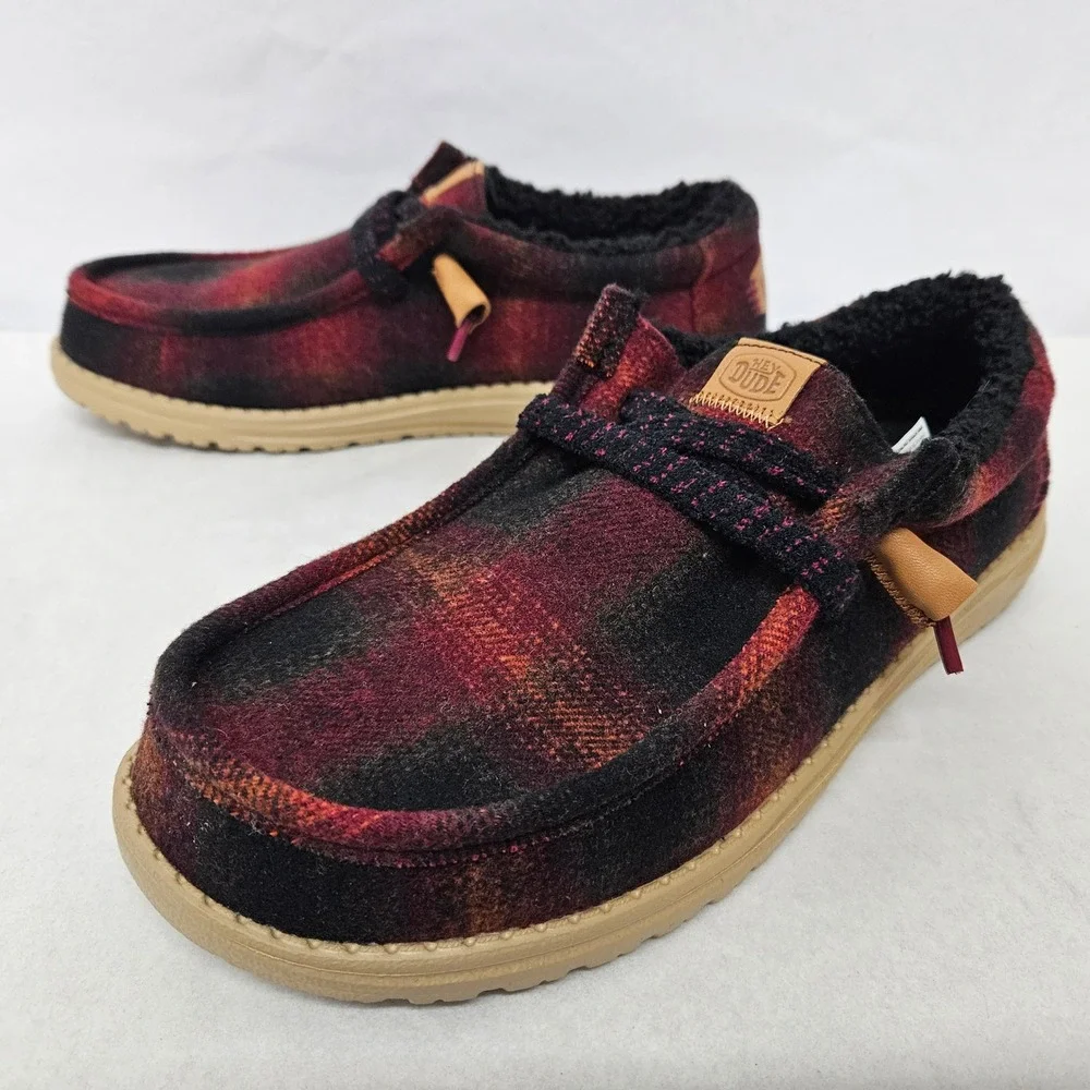 Hey Dude Wally Cozy Plaid Loafers Lined 44341-6RQ Red Black Mens Size‎ 9